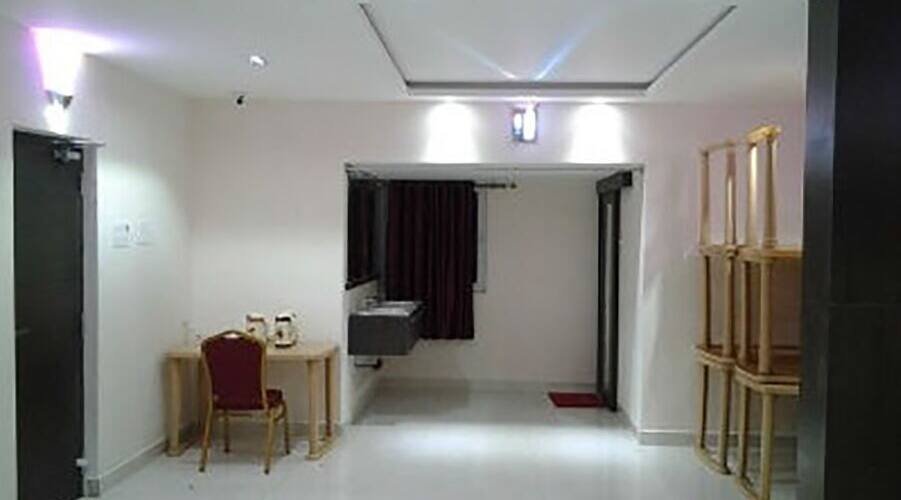 Hotel Royal Grand, Vijayawada 4